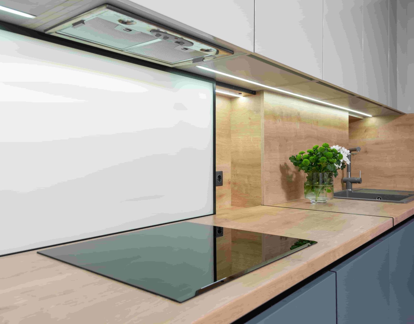 Glass Splashback Installation