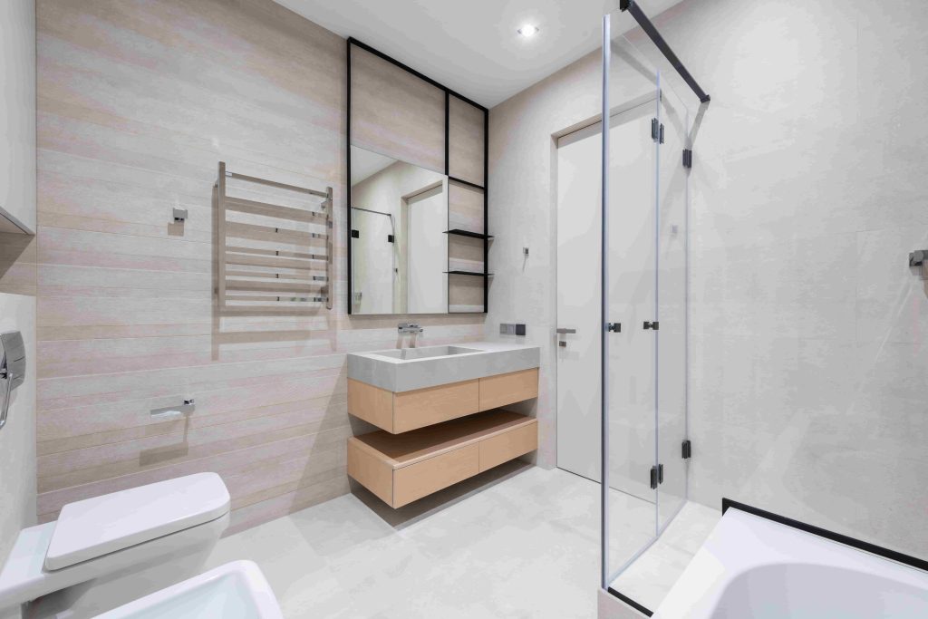 Hinged Shower Screen