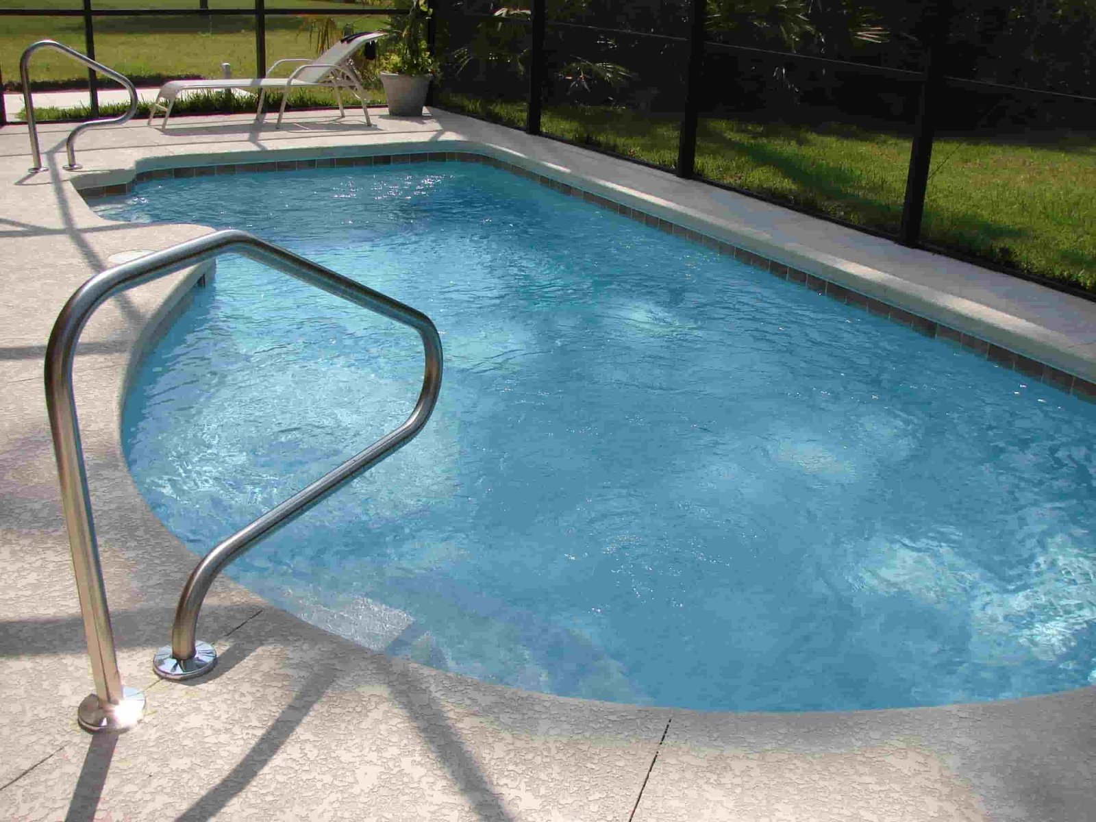 Pool Fence Glass Replacement
